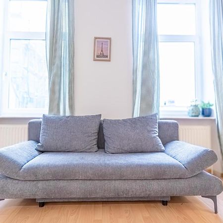 Spacious Shared Apartment Schoenbrunn 비엔나 외부 사진
