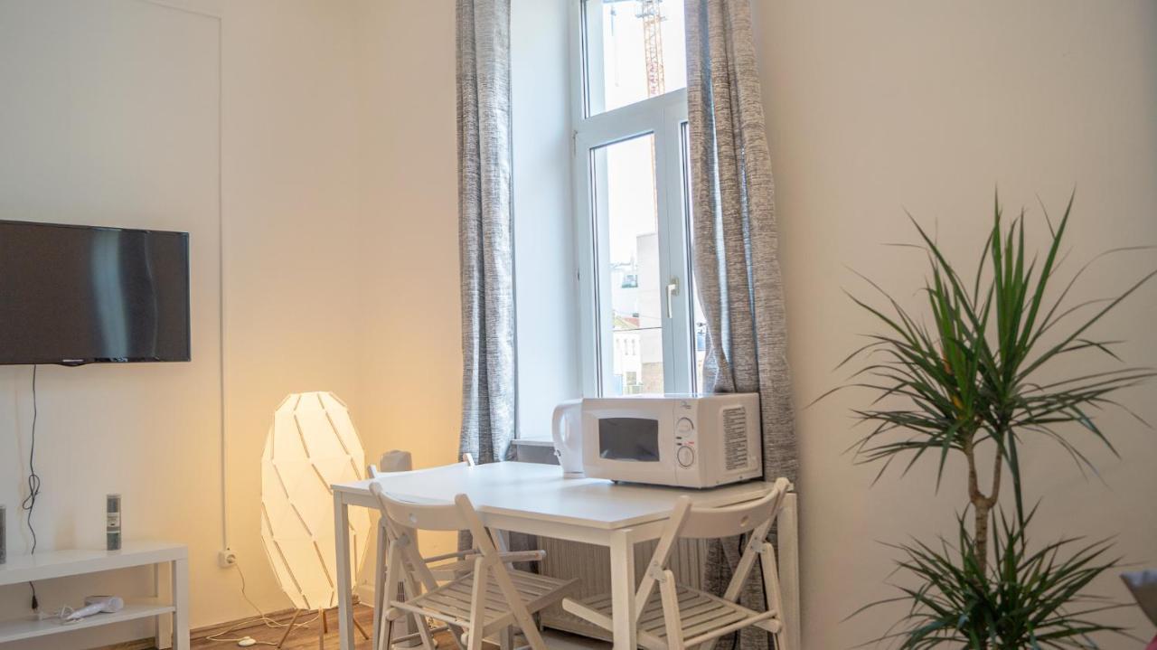 Spacious Shared Apartment Schoenbrunn 비엔나 외부 사진