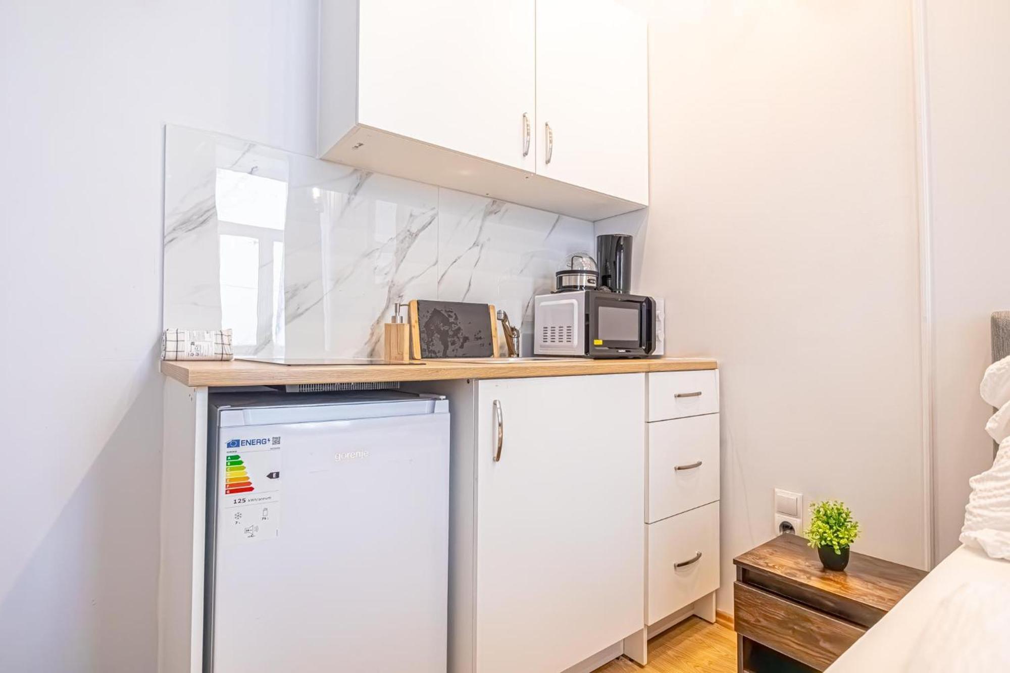 Spacious Shared Apartment Schoenbrunn 비엔나 외부 사진