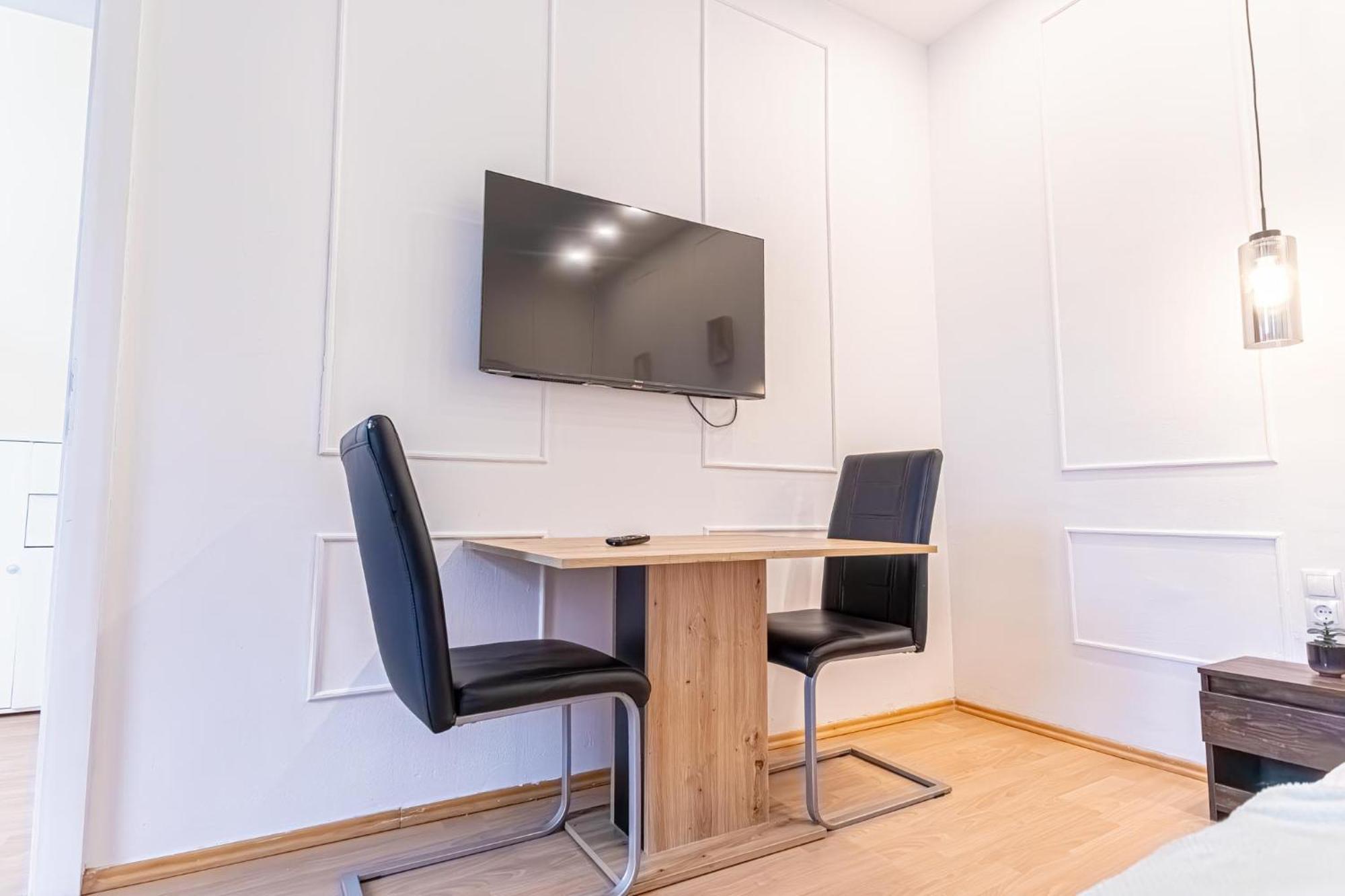 Spacious Shared Apartment Schoenbrunn 비엔나 외부 사진